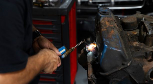 What is Manual Welding